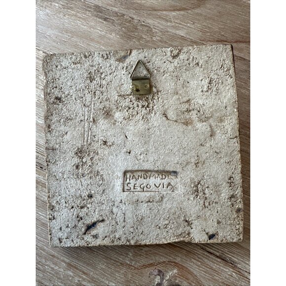 Segovia Spain Handmade Ceramic Wall Key Holder 3 Hooks - Antique Rim Lock Style - Picture 6 of 10